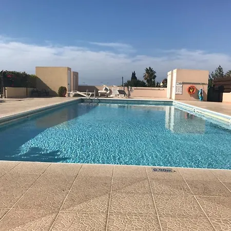 Sun Breaks Apartament *